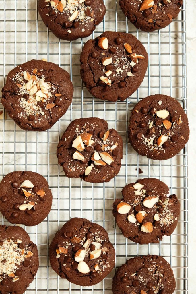chocolate buckwheat cookies