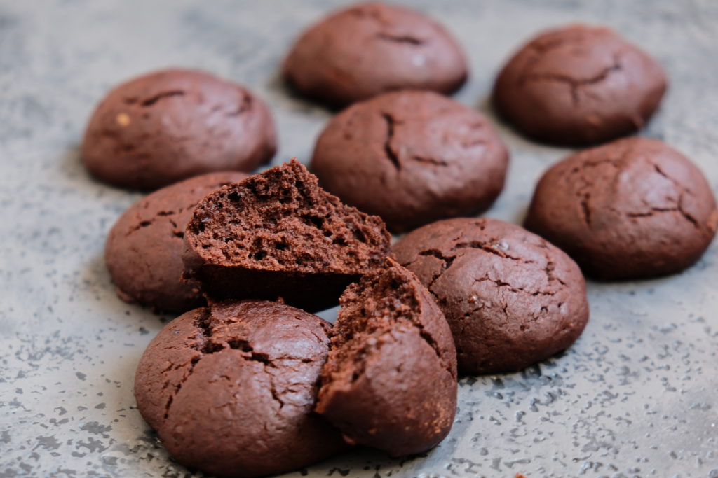 easy vegan cocoa cookies